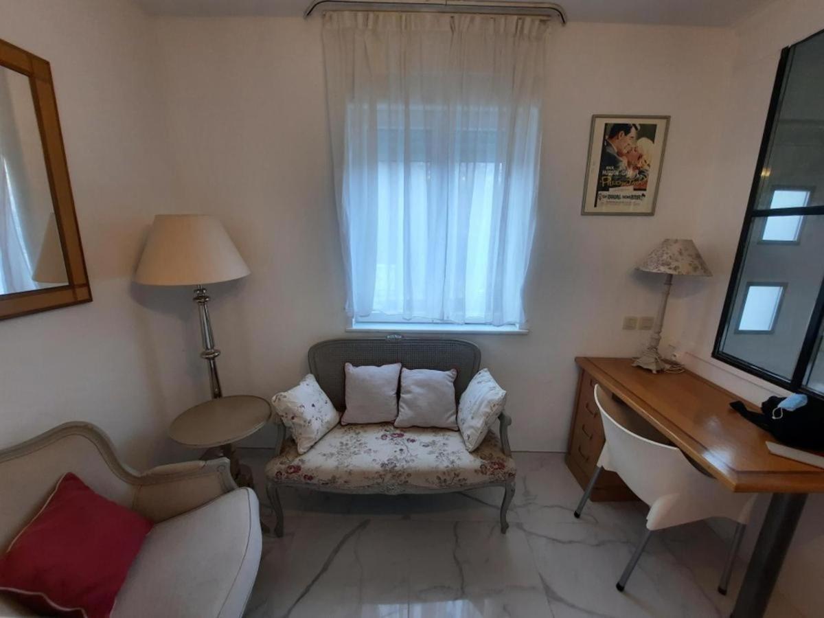 Liege 4420 Rue Jean Jaures 45 Grande Maison Joyeuse Avec Terrasse 30M2 Pour 8 Personnes Maximum Saint-Nicolas  Buitenkant foto