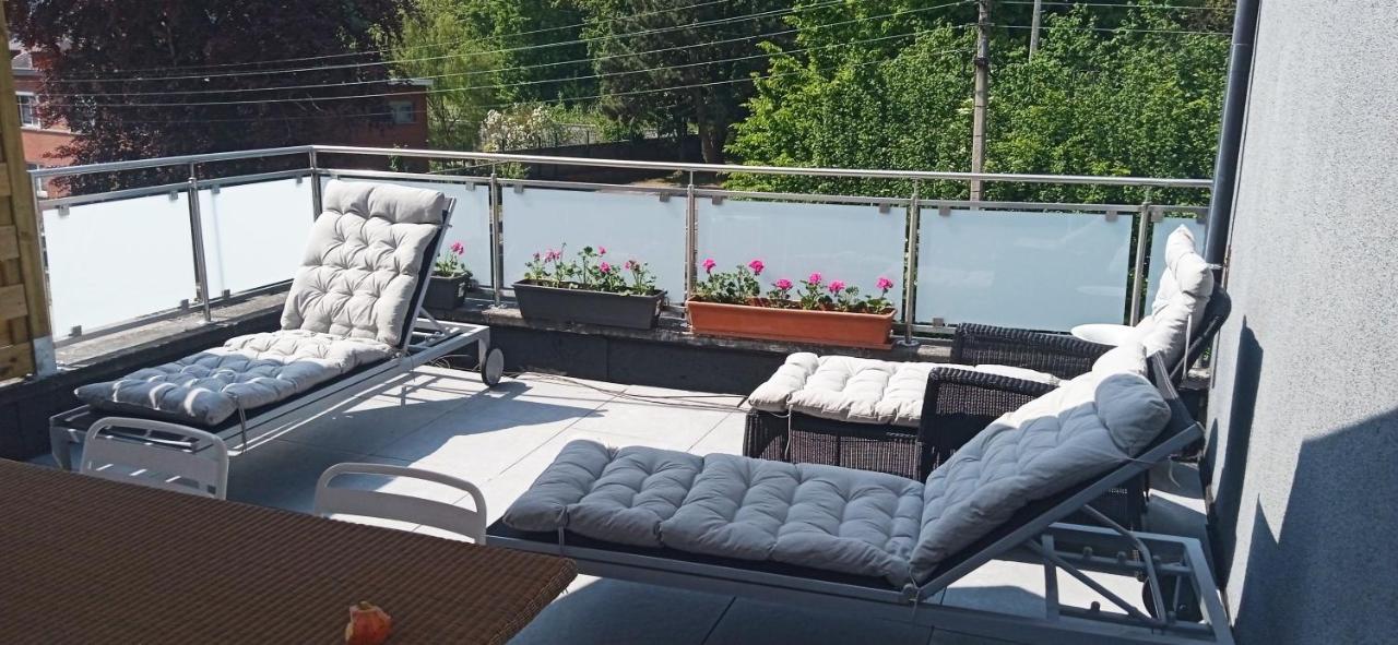 Liege 4420 Rue Jean Jaures 45 Grande Maison Joyeuse Avec Terrasse 30M2 Pour 8 Personnes Maximum Saint-Nicolas  Buitenkant foto